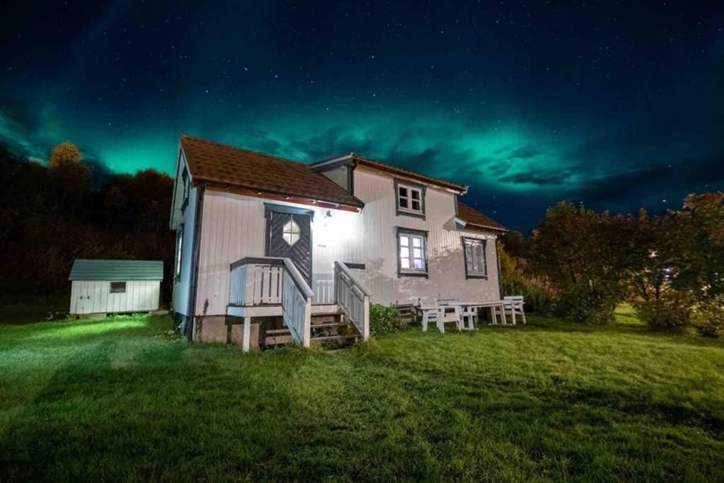 Villa Nordlandshus Ved Lofotr Bostad Exterior foto